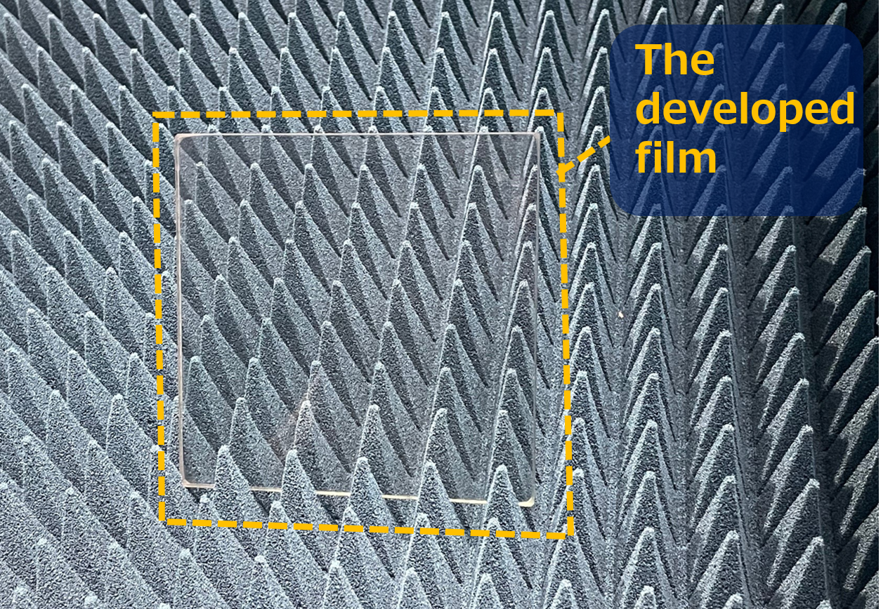 Transmission-type metasurface film